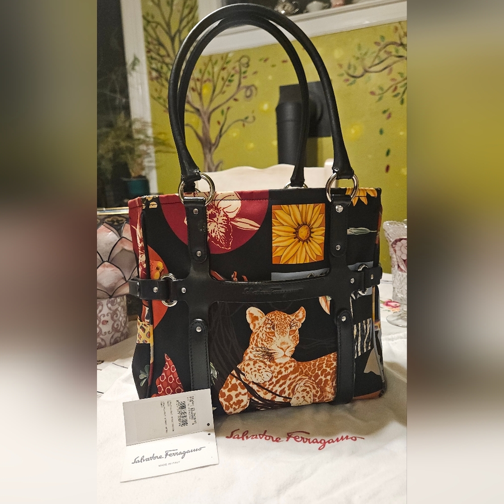 Vintage Salvatore Ferragamo Fiera Carnival Tote - Picture 2 of 5